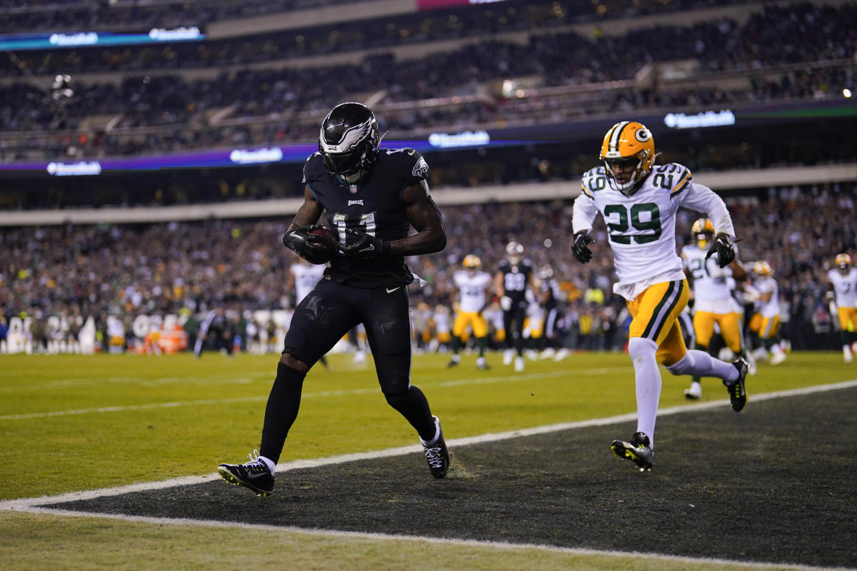 Why The Dallas Cowboys Should Swipe Jeremy Maclin