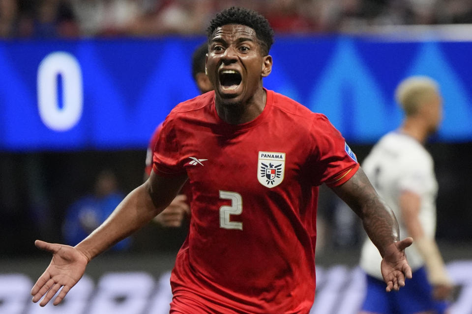 César Blackman, de Panamá, festeja su tanto ante Estados Unidos en un partido de la Copa América, realizado el jueves 27 de junio de 2024, en Atlanta (AP Foto/Mike Stewart)