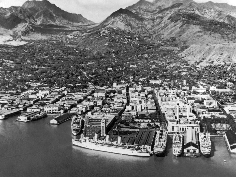 port of honolulu 1945