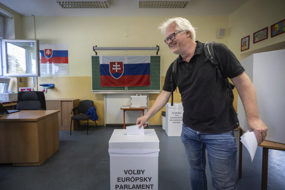 A man casts his ballot during European Parliamentary elections in Bratislava, Slovakia, Saturday, June 8, 2024. Voters in Slovakia are casting the ballots in European Parliamentary elections just weeks after an attempt to assassinate populist Prime Minister Robert Fico. Analysts say the attack that sent the shockwaves through the nation of 5.4 million could boost the chances of Fico's leftist Smer party to win the vote. (AP Photo/Tomas Benedikovic)