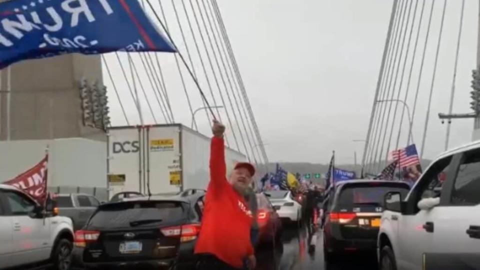 A caravan of President Donald Trump’s supporters were captured in footage taken on New York’s Mario Cuomo Bridge Sunday afternoon.