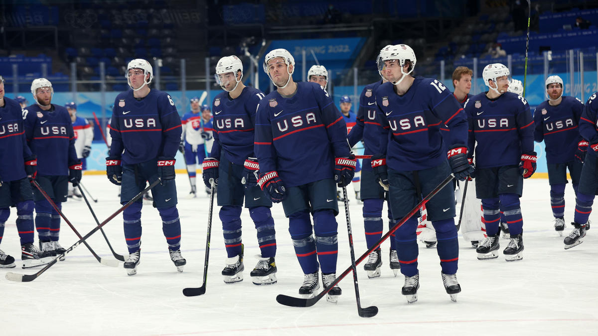 China's Olympic Hockey Team Is Confusing Everyone With All Its Canadian &  US Players - Narcity