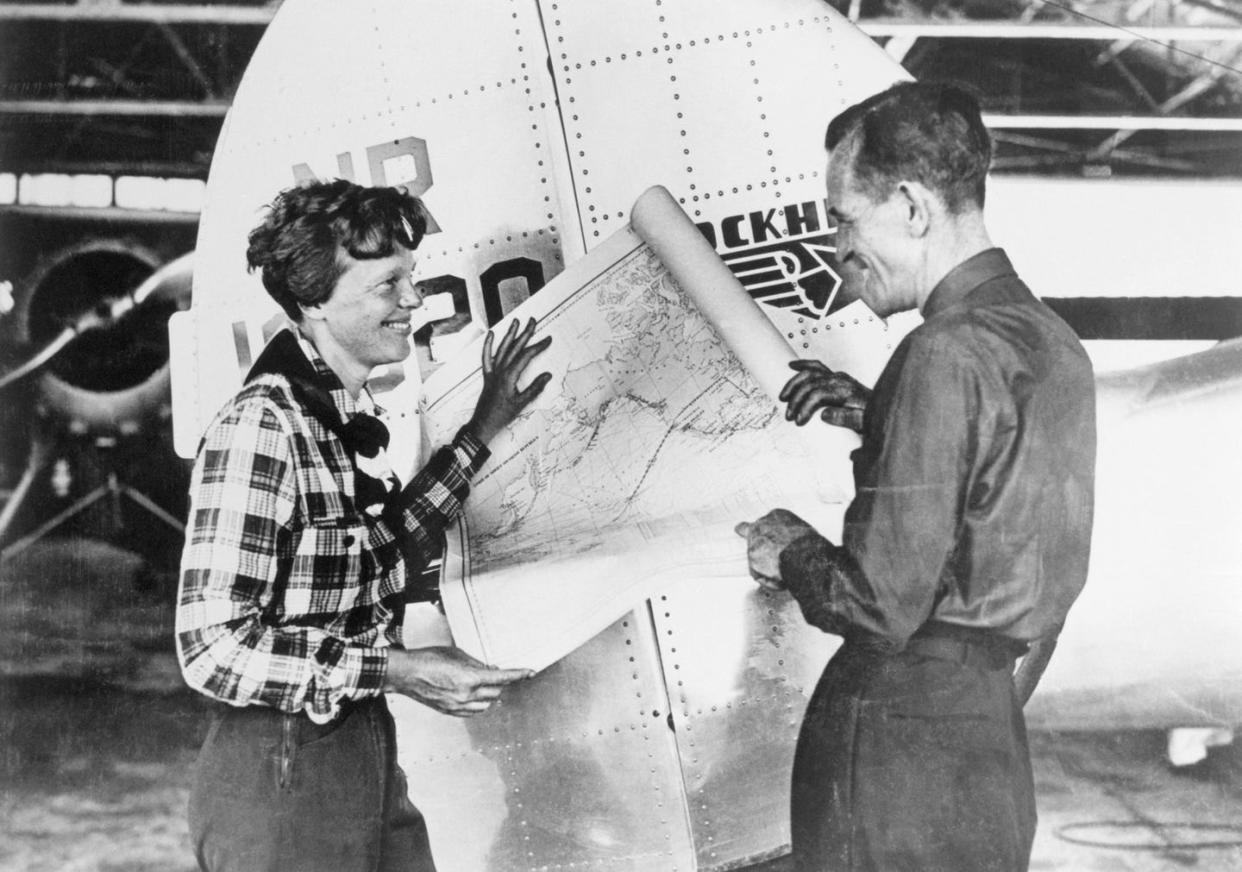 earhart looking at map with noonan