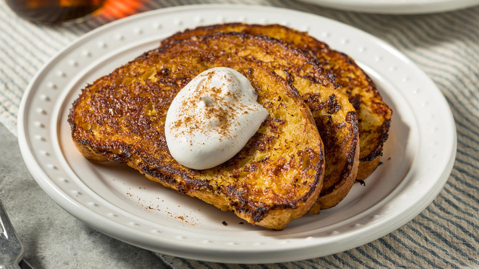A recipe for a Eggnog French Toast as part of a guide describing what it tastes like and its uses