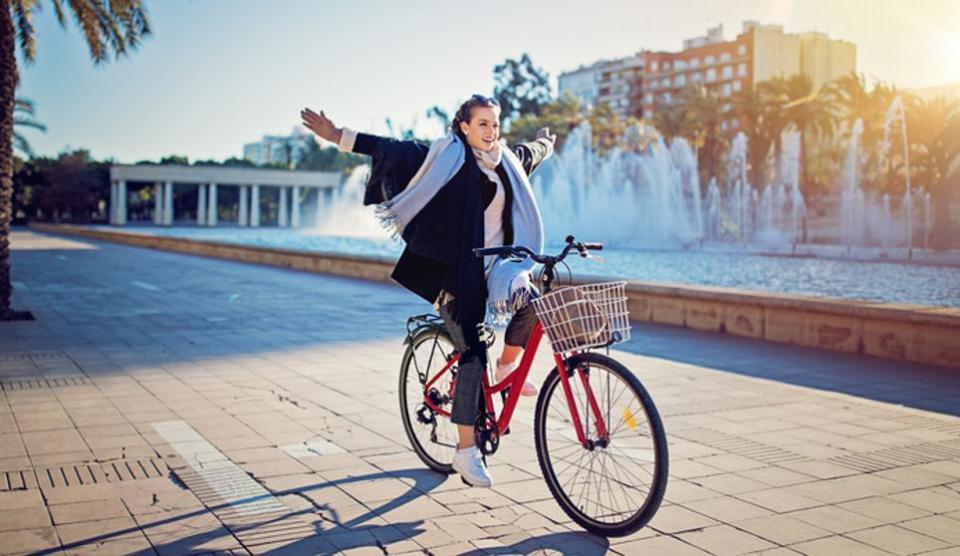 Montar en bicicleta (Foto: Getty)