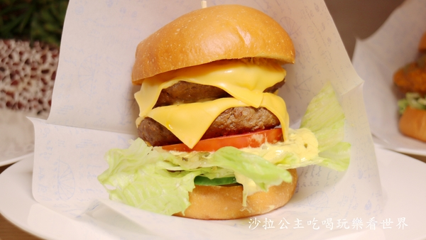 天成大飯店-Burger Lab.：台北車站美食/大份量漢堡加量不加價『Burger Lab.』漢堡研究室/台北天成大飯店