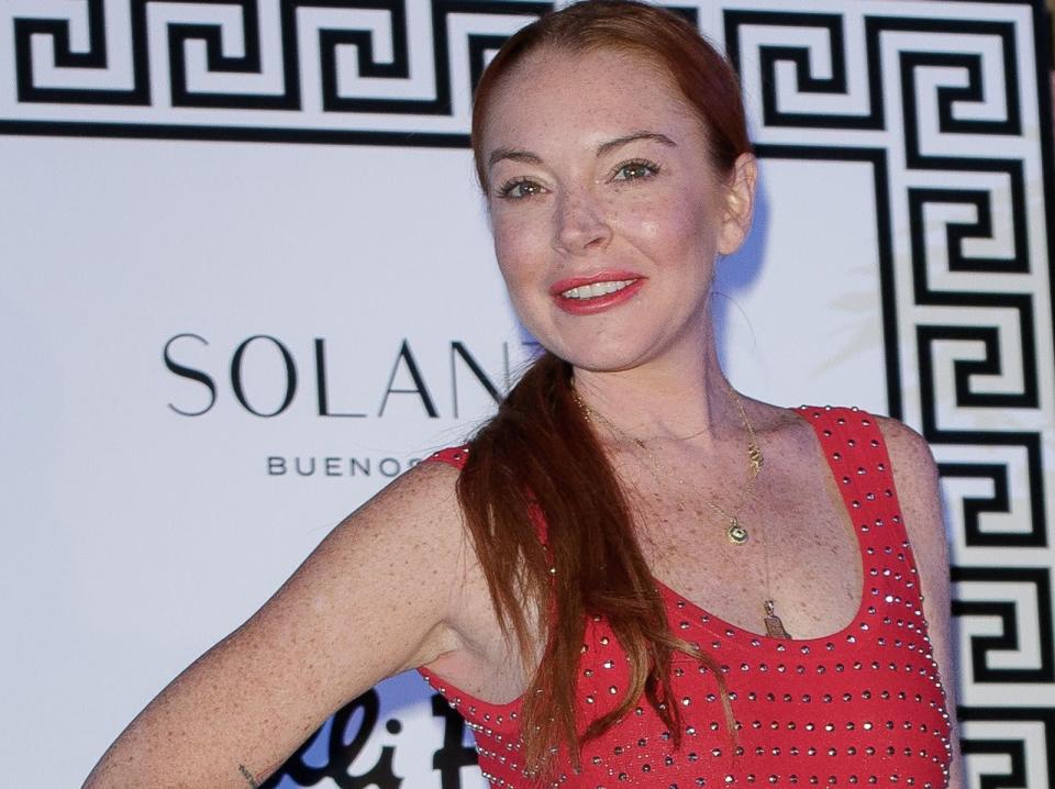Seien wir mal ehrlich: Lindsay Lohan ist so oft in die Negativ-Schlagzeilen geraten, dass die korrekte Aussprache ihres Namens ihr geringstes Problem sein dürfte. Wer sich trotzdem die Mühe machen will: Die Dame wird nicht Lindsej Lohen ausgesprochen, sondern "Lindsej Lo-Ehn". (Bild: Eduardo Parra/Getty Images)