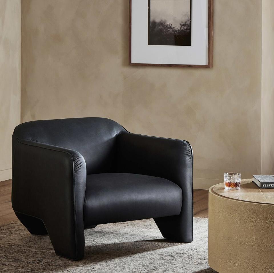 The pleasingly full-figured Daria chair provides a perfect spot to sink back with a stiff drink and a juicy book. Cured with eucalyptus leaves sustainably harvested in Uruguay, the leather will develop a unique patina over time