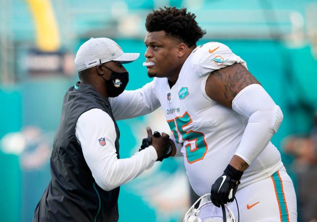 Dolphins trade starting offensive guard Ereck Flowers back to Washington