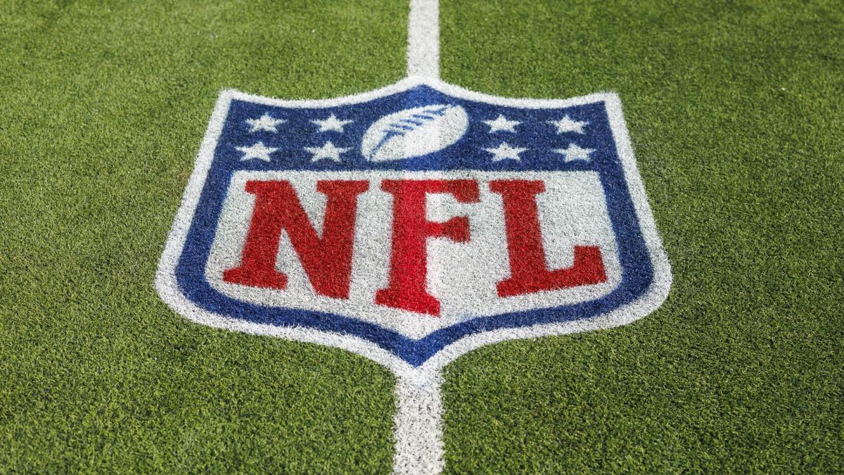 Should the NFL settle the Sunday Ticket case?