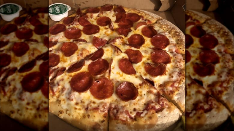 Pepperoni Papa John's pizza