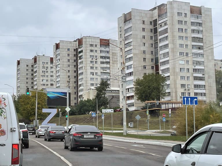 En Belgorod, una letra Z gigante, un símbolo del apoyo a los militares rusos. (Valerie Hopkins/The New York Times)