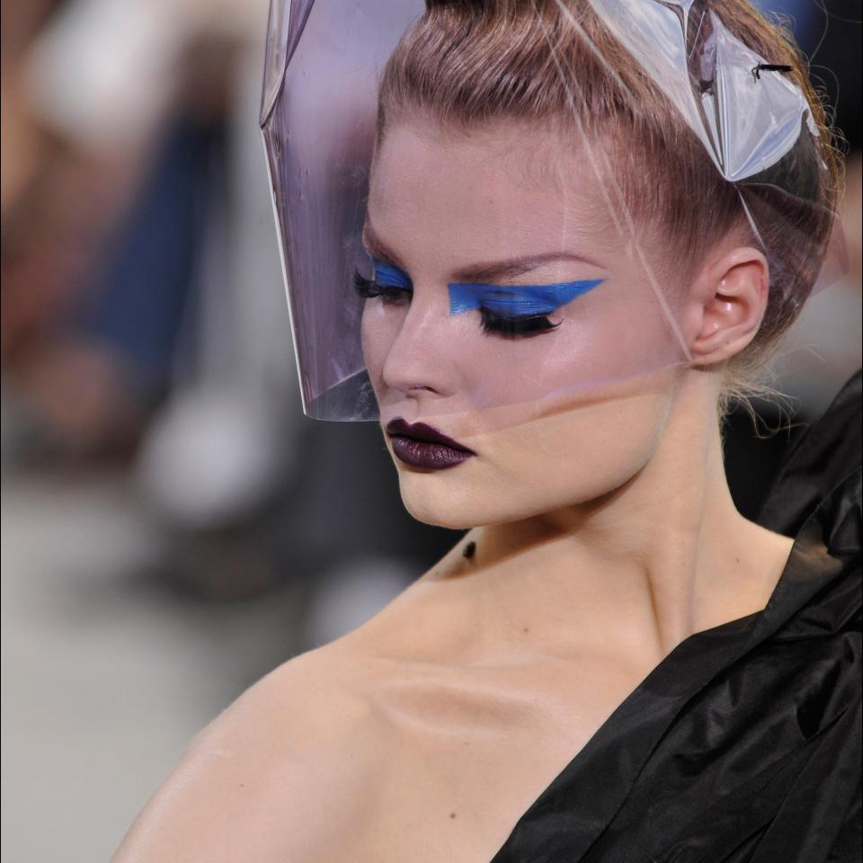<strong>Christian Dior Fall 2010 Couture</strong>