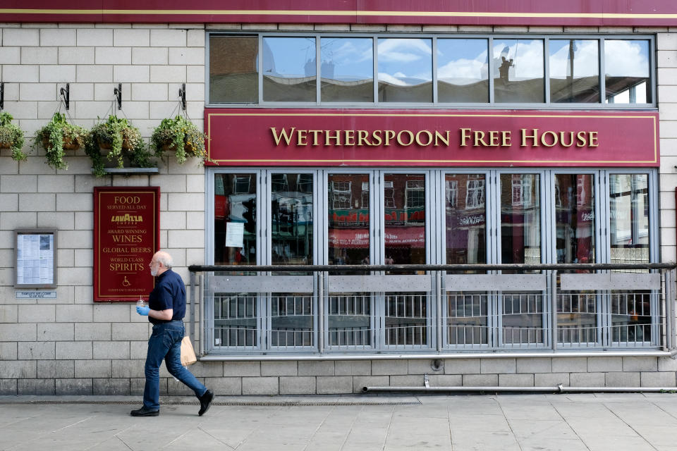 LONDON, UNITED KINGDOM - MAY 23, 2020 - Coronavirus: JD Wetherspoon pubs could begin reopening from the 4th July with safety measures in place,- PHOTOGRAPH BY Matthew Chattle / Barcroft Studios / Future Publishing (Photo credit should read Matthew Chattle/Barcroft Media via Getty Images)
