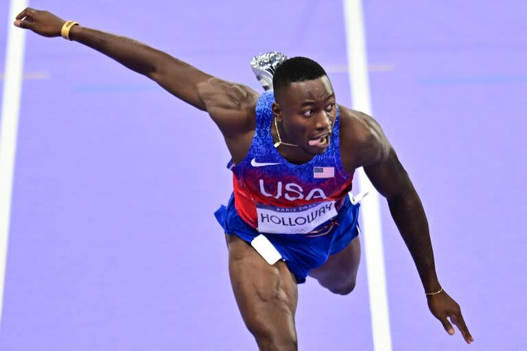 El estadounidense Grant Holloway, en acción durante la final masculina de 110 metros con vallas