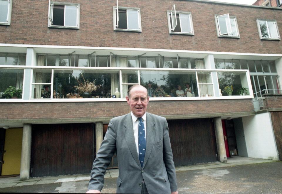 Brooke was Secretary of State for National Heritage, 1992–94: here he is at No 2 Willow Road, Hampstead, the modernist home of the architect Ernő Goldfinger when it was acquired by the National Trust - Ken Mason