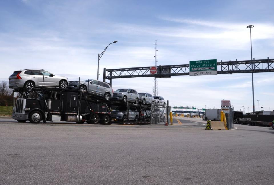 baltimore's francis scott key bridge collapses after being struck by cargo ship