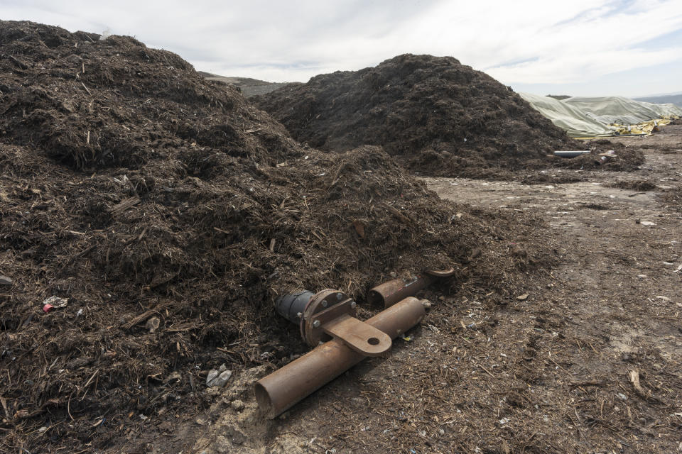 Tons of compost piles are aireated and monitored while they are cured at the Otay Landfill in Chula Vista, Calif., on Friday, Jan. 26, 2024. Two years after California launched an effort to keep organic waste out of landfills, the state is so far behind on getting food recycling programs up and running that it's widely accepted next year's ambitious waste-reduction targets won't be met.(AP Photo/Damian Dovarganes)