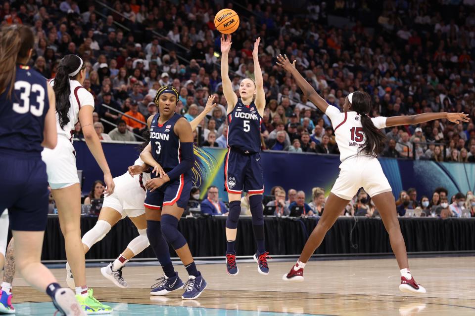 Paige Bueckers shoots the ball against South Carolina during the 2022 Final Four.
