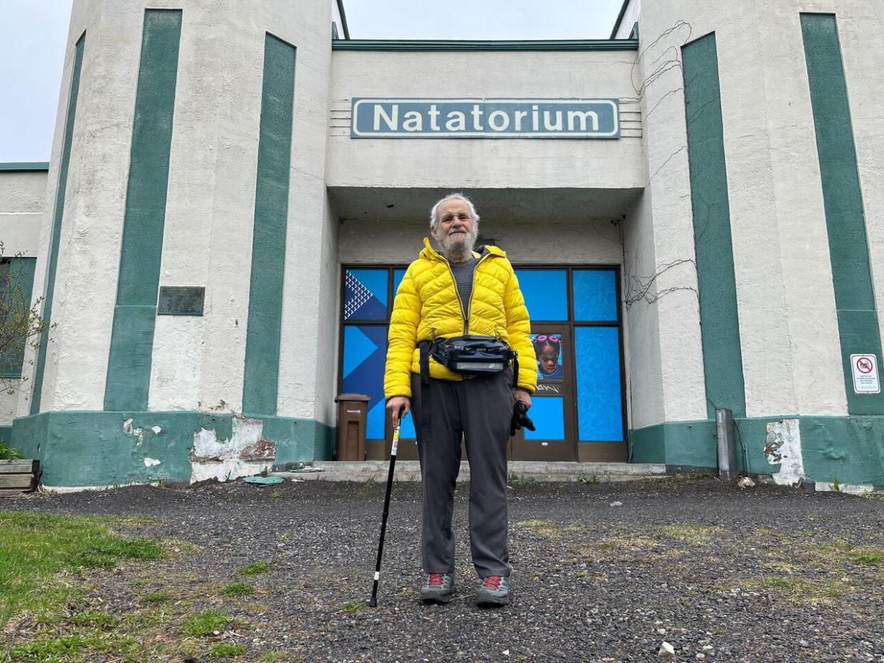 Lorne Jacobs, 81, used to swim competitively at the Natatorium in the 1950s.   (Paula Dayan-Perez/CBC - image credit)
