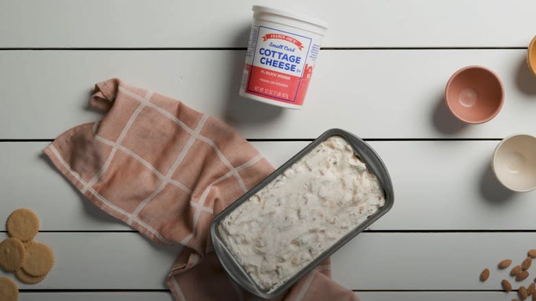Cottage cheese freezy in pan