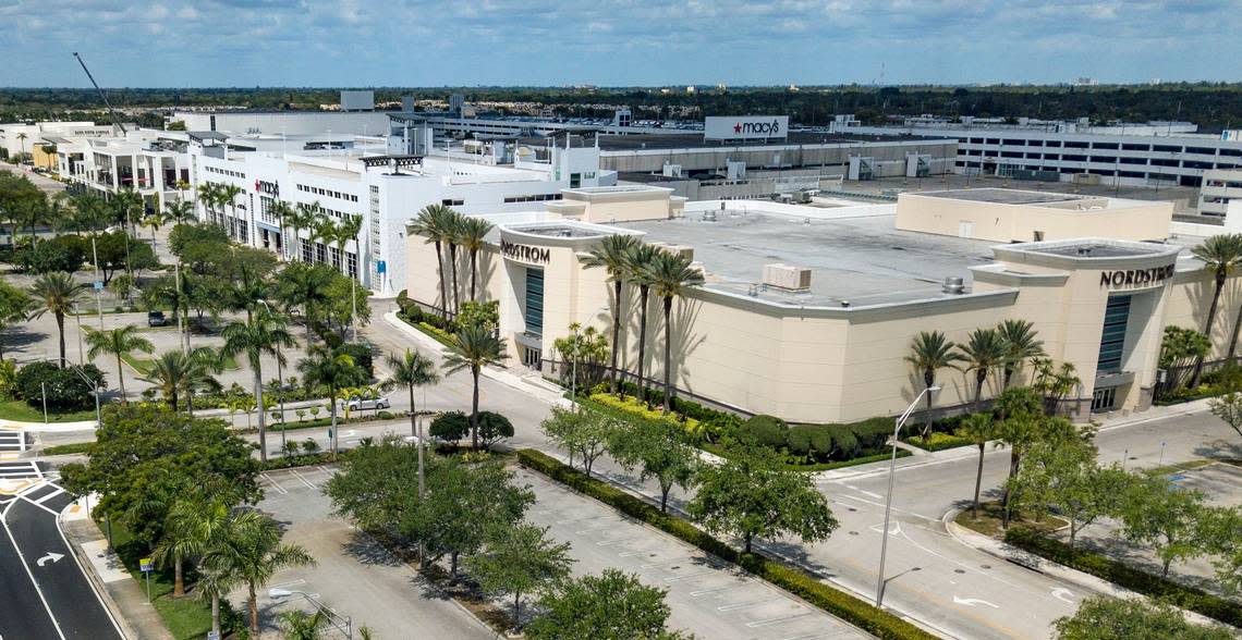 Simon Property Group includes a variety of stores at Dadeland Mall in order to cater to a wide spectrum of shoppers with different budgets, from the high-end Saks Fifth Avenue to the budget-friendly JCPenney. Above: A photo of the mall during March 2020, when Miami-Dade County residents were forced to quarantine due to COVID-19.