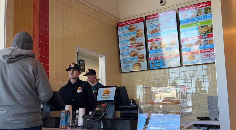 Daddy's Chicken Shack interior