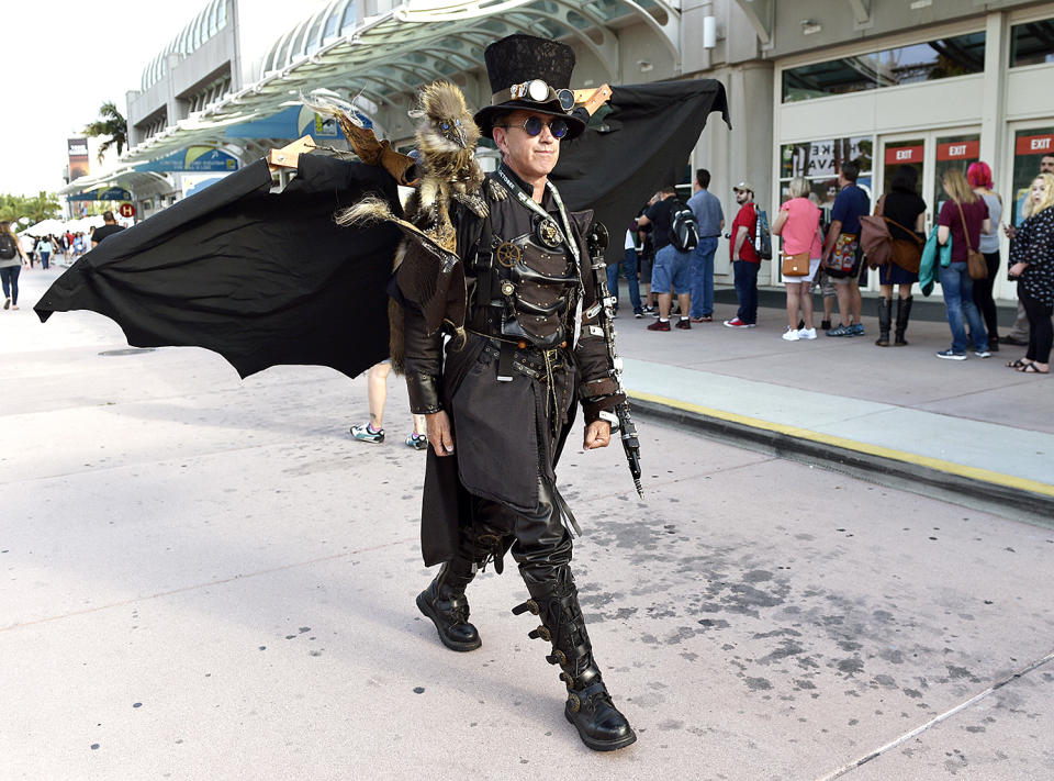 <p>Dean LeCrone of San Diego wears his Dr. Artemus Peepers costume at Comic-Con International on July 18, 2018, in San Diego. (Photo: Chris Pizzello/Invision/AP) </p>