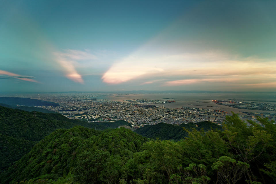 關山美景（Photo Credit: pang yu liu@Flickr, License: CC BY-SA 2.0，圖片來源：https://www.flickr.com/photos/75442282@N00/36745614422）