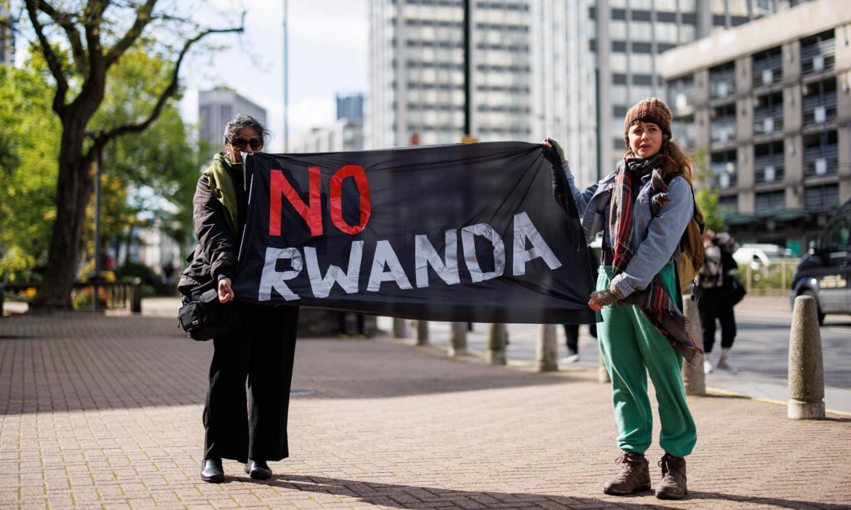 <span>A protest against Rwanda deportations outside a Home Office building in Croydon.</span><span>Photograph: Tolga Akmen/EPA</span>