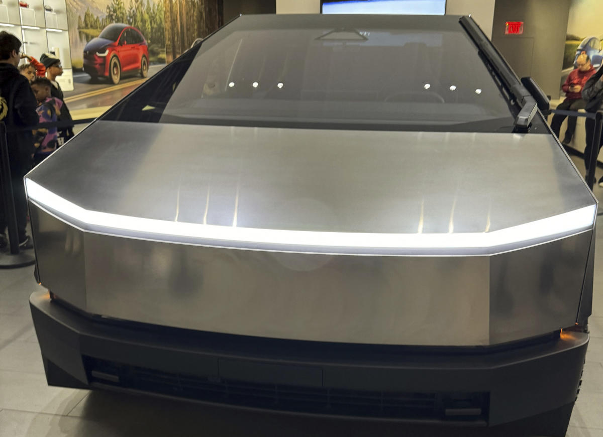 2026 Tesla Compact EV: Tesla Goes Tiny—and Large Volume