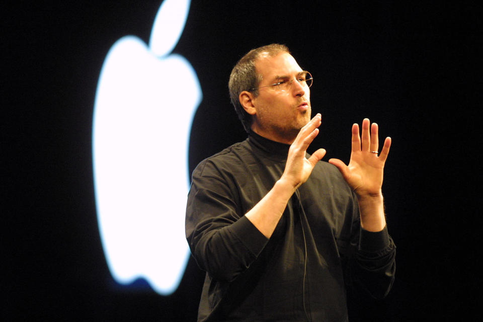 Steve Jobs wears an Issey Miyake black mock turtleneck at Apple's 2001 keynote address in San Francisco. (Photo: Alan Dejecacion via Getty Images)