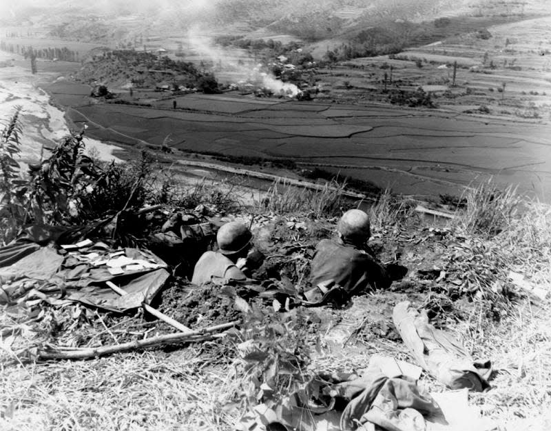 US soldiers fighting on Pusan Perimeter during Korean War