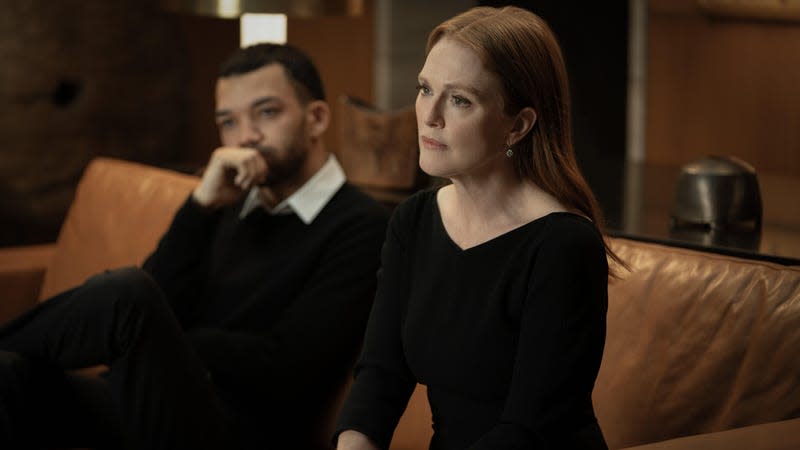 Julianne Moore and Justice Smith in Sharper - Courtesy Apple TV+