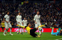 Football Soccer - Real Madrid v Borussia Dortmund - UEFA Champions League Group Stage - Group F - Santiago Bernabeu stadium, Madrid, Spain - 7/12/16 Borussia Dortmund's Pierre-Emerick Aubameyang fails to score. REUTERS/Susana Vera