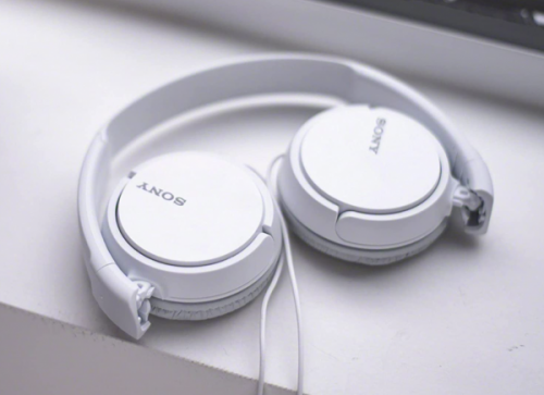 Cheap-Sony-Wired-Headphones-Deal