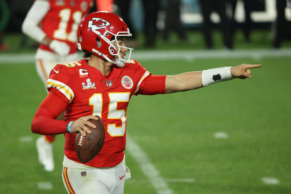 Patrick Mahomes says he didn't mean to take a shot at Justin Herbert. (Photo by Patrick Smith/Getty Images)