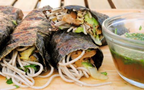 <strong>Get the <a href="http://bevcooks.com/2011/04/nori-rolls-with-shiitakes-and-soba-noodles/" target="_blank">Nori Rolls With Shiitakes and Soba Noodles</a> recipe from Bev Cooks</strong>