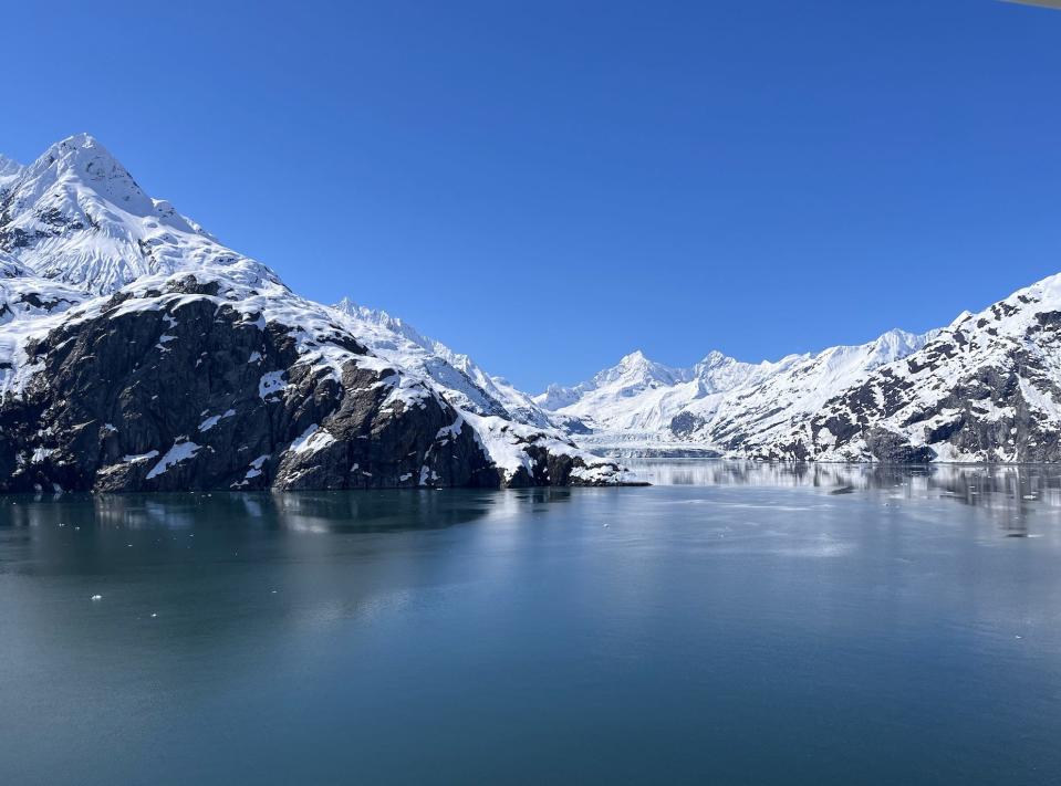 [SINGLE USE] Glacier Bay National Park from the balcony of our room