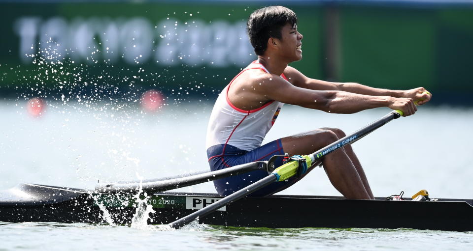 Cris Nievarez of the Philippines during the heats of the men&#39;s single sculls event at the 2020 Tokyo Olympics. 