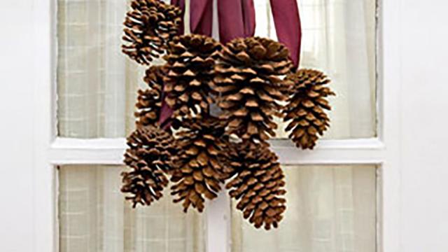 Vintage Mod Metal Pine Cone Candle Holders Shelf display Gold Plated Heavy