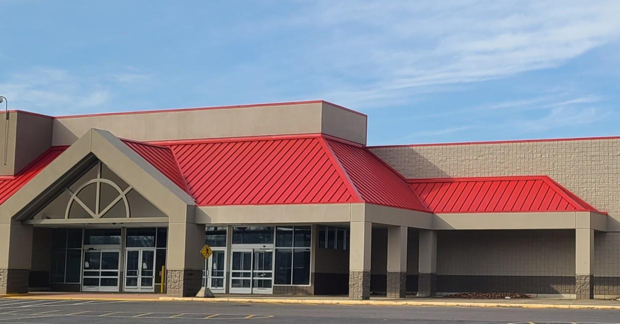 The Ashley Furniture Store will enter the open storefront area next to Rural King on Bridge Street.