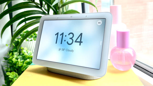 Google Nest Hub vs  Echo Show 5: Who wins? - 9to5Google