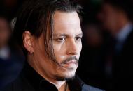 <p>Seit 2015 spielt Depp zusammen mit einigen Rocklegenden in der Band Hollywood Vampires. Den aktuellen Tour-Start musste die Band verschieben, da sich der Schauspieler eine Verletzung am Knöchel zugezogen hat.</p> 