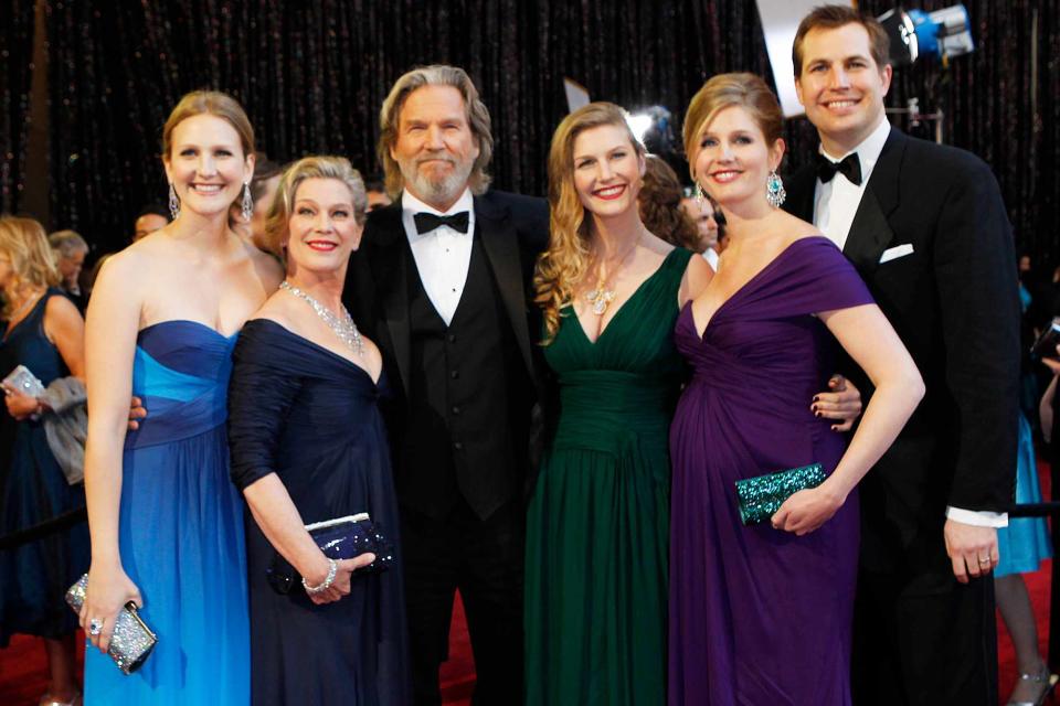 <p>Fairchild Archive/Penske Media/Getty</p> Jeff Bridges attends the 83rd annual Academy Awards with Susan Geston, Isabelle Bridges, Jessica Bridges, Haley Bridges and a guest..