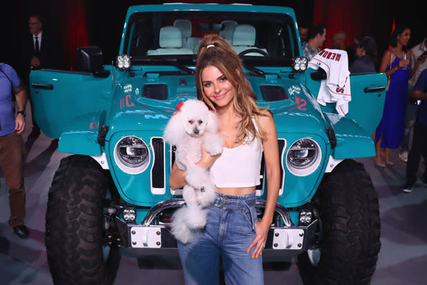Maria Menounos Beats Out Alex Rodriguez to Design Her Dream Jeep – Complete  With Dog Bed