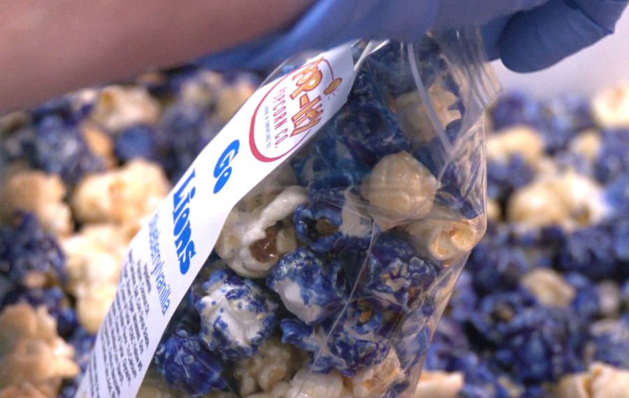 Lansing store, POP-ity Popcorn Co., is selling Lions-themed popcorn. (WLNS)