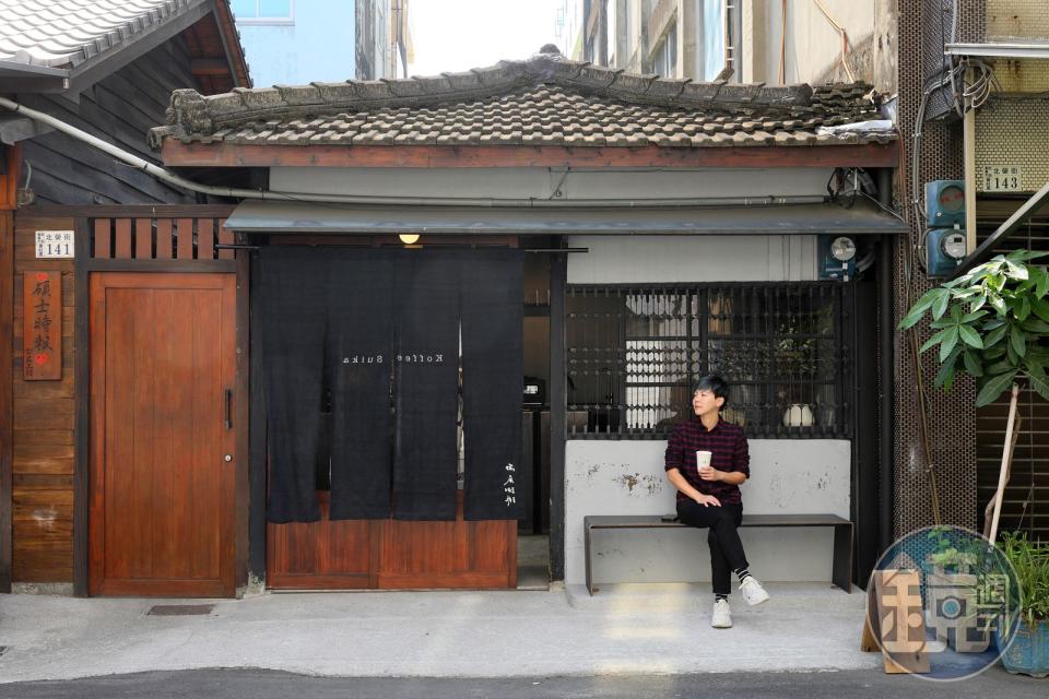 「Koffee Suika 西瓜珈琲」原先是位於北榮街的老米店。
