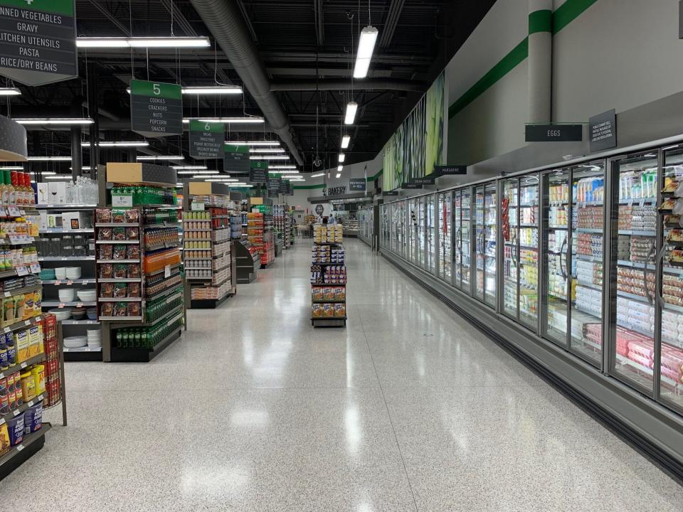 Publix Super Markets opened a new store Thursday at Town Center at O-Town West in Orlando.