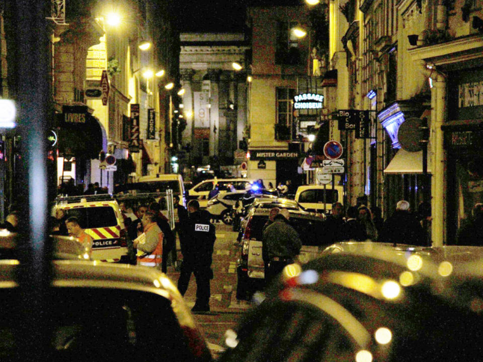 Ein Mensch kam am Samstag bei einer Messer-Attacke in Paris ums Leben (Bild-Copyright: Han Bing/XinHua/dpa)